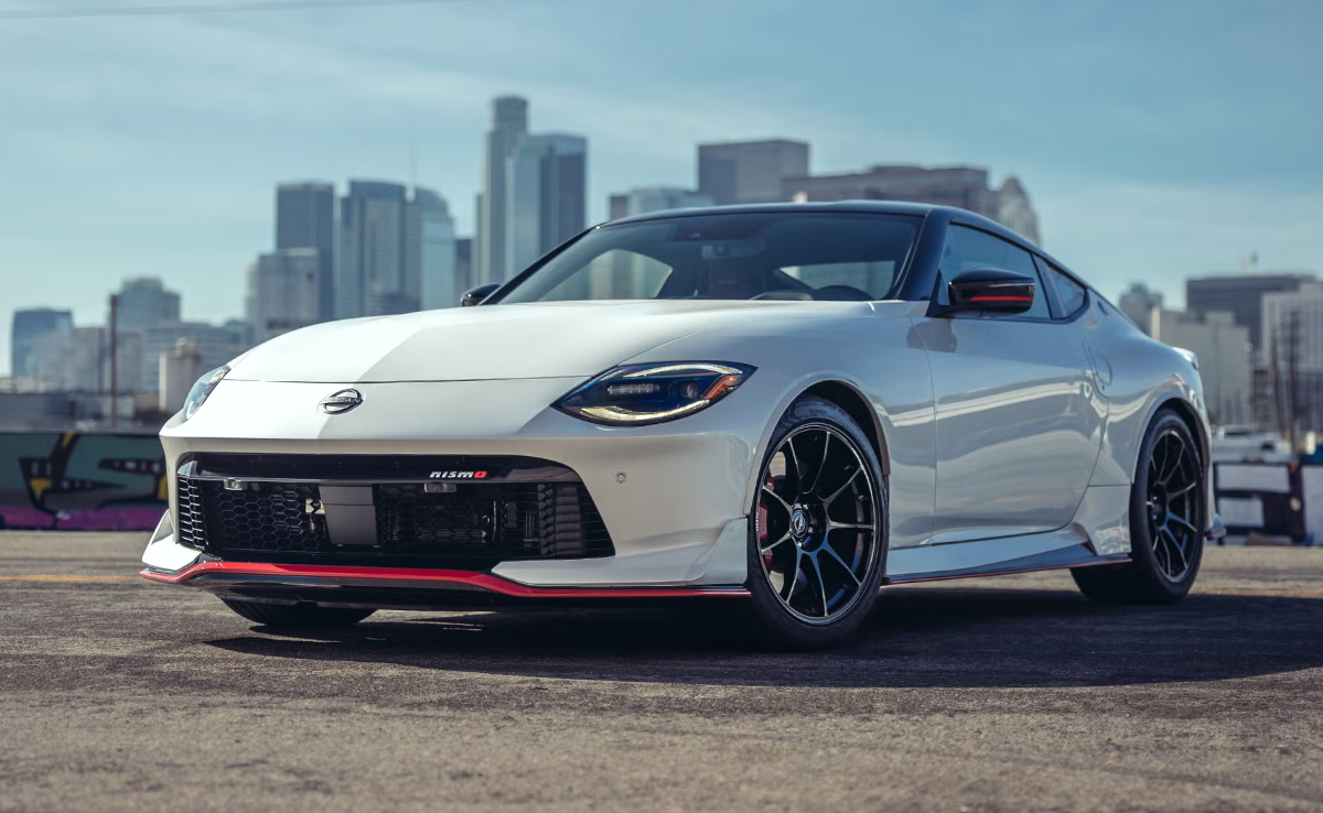 2025 Nissan Z NISMO Front View